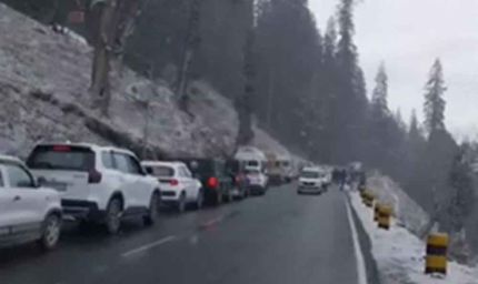 हिमाचल को सूखे से राहत की उम्मीद: आज रात से सक्रिय होगा पश्चिमी विक्षोभ, पहाड़ों पर बर्फबारी अलर्ट