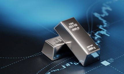 चांदी की चमक से व्यापार पर संकट, कारोबारी और ग्राहक दोनों सदमे में