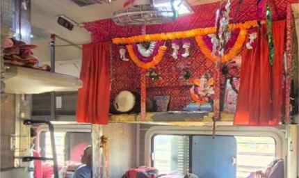 स्लीपर कोच में बने भगवान गणेश के मंदिर, बिहार से चली अनोखी आस्था ट्रेन