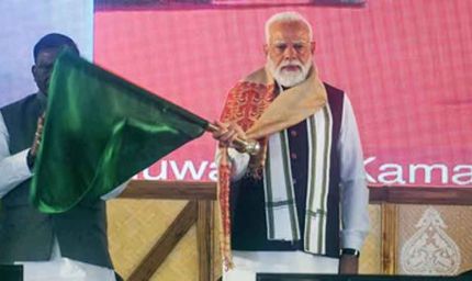 आज फिर रेल यात्रियों को बड़ी सौगात: पीएम मोदी ने 3 नई ‘अमृत भारत’ ट्रेनों को दिखाई हरी झंडी, जानें रूट-टाइमिंग