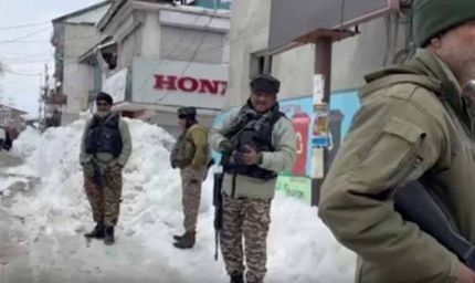 गणतंत्र दिवस से पहले हाई अलर्ट पर जम्मू-कश्मीर, चप्पे-चप्पे पर सुरक्षा बलों की कड़ी निगरानी