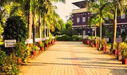 गुजरात का NRI गांव: 10 हजार की आबादी, अरबों का टर्नओवर, फिर भी नहीं एक भी पुलिस थाना