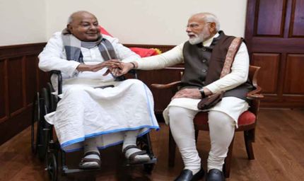प्रधानमंत्री मोदी ने HD देवगौड़ा से की सौजन्य मुलाकात, विकास में योगदान की सराहना