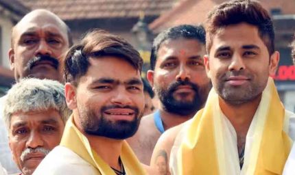 मैच से पहले आस्था का सहारा: पद्मनाभस्वामी मंदिर पहुंचे कप्तान सूर्यकुमार और पूरी टीम