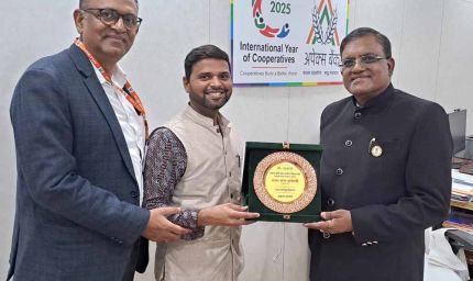 पैक्स कम्प्यूटराईजेशन में देश में प्रथम स्थान हेतु नाबार्ड द्वारा अपेक्स बैंक  पुरस्कृत