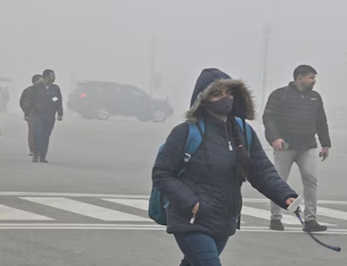 MP में कड़ाके की सर्दी, शिमला-मनाली भी हुई फेल! मंदसौर में 2.5 डिग्री तापमान, 9 जिलों में शीतलहर का अलर्ट