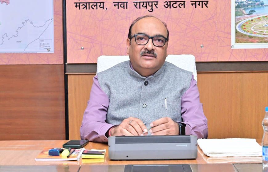 रायपुर : छत्तीसगढ़ राज्य सड़क सुरक्षा परिदृश्य की समीक्षा बैठक संपन्न