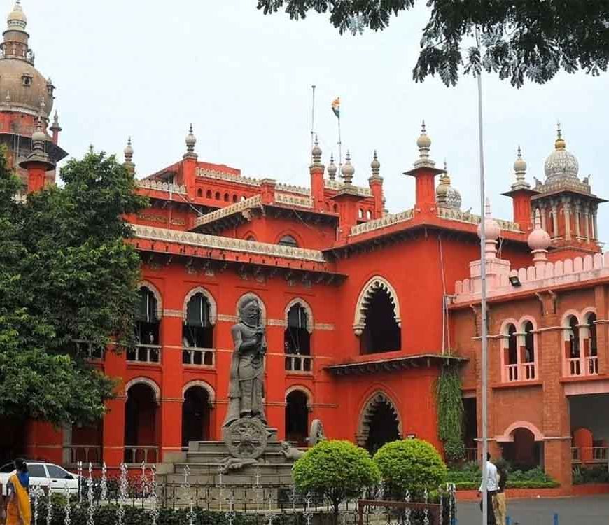 भगवान से ऊपर कोई नहीं, मंदिर में व्यक्ति विशेष के सम्मान का कोई कानूनी अधिकार नहीं — किस मामले में HC की टिप्पणी?