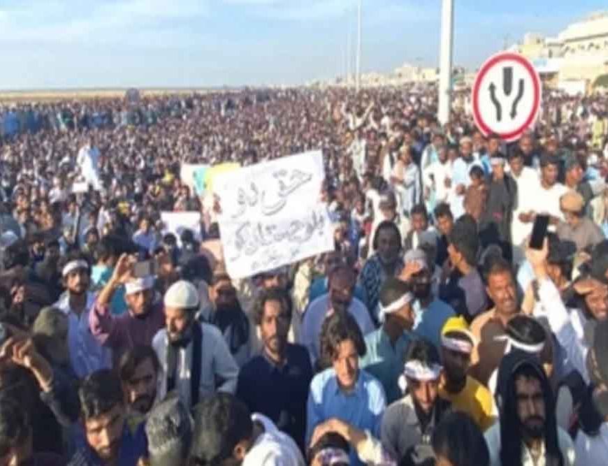 PoK में फिर उबाल पर जनाक्रोश, पाक सरकार की वादाखिलाफी से सड़कों पर उतरे लोग