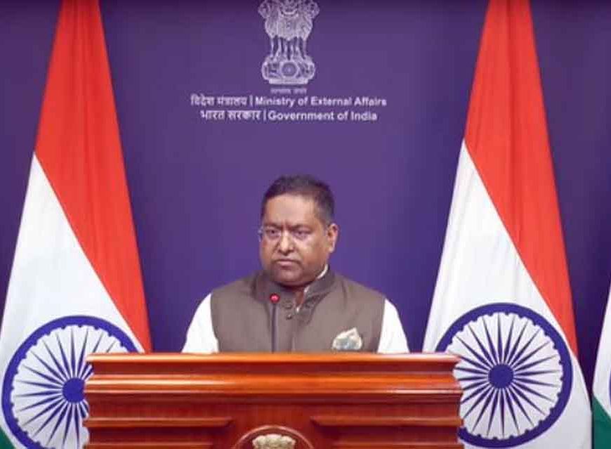 वेनेजुएला संकट पर भारत की चिंता, संवाद से समाधान की अपील