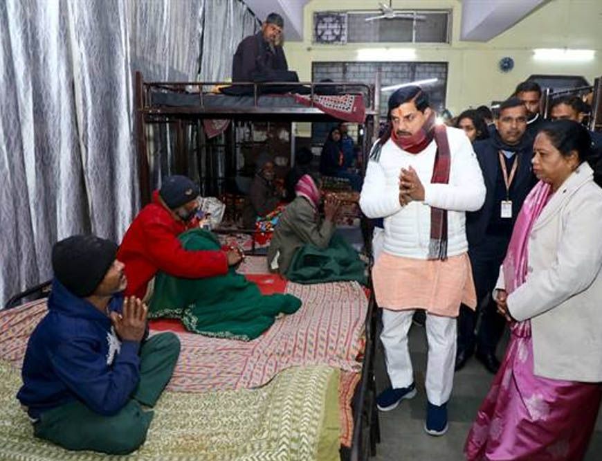 सीएम डॉ. यादव का मानवीय चेहरा: रैन बसेरे का निरीक्षण, जरूरतमंदों को चाय और कंबल वितरण