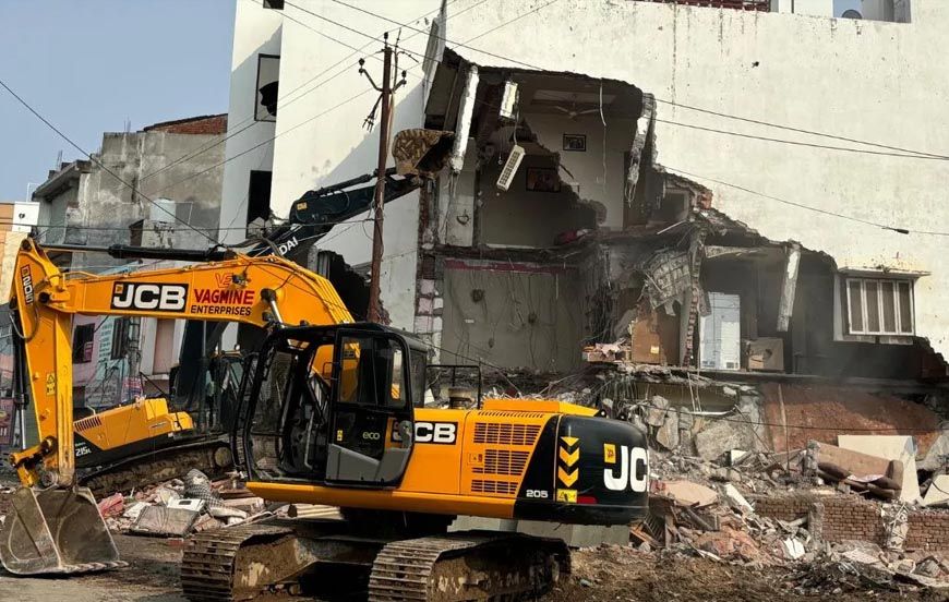 भोपाल में अतिक्रमण हटाने की योजना, 1.30 लाख लोग बेघर हो सकते हैं—मंडला, छतरपुर और सिंगरौली में परियोजनाओं का खतरा