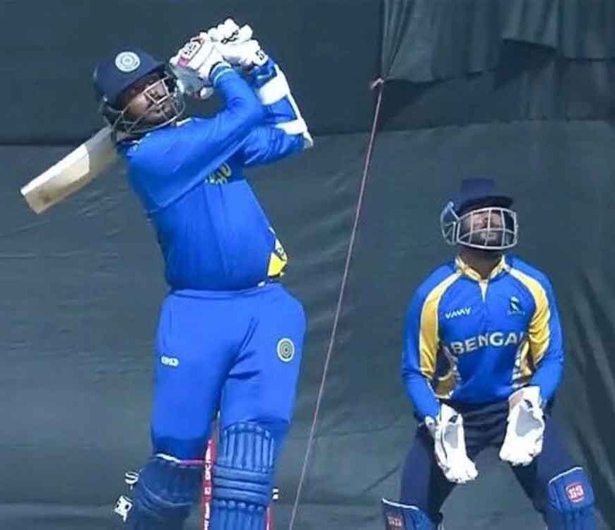 अमेरिका में जन्मे क्रिकेटर का धमाका: विजय हजारे ट्रॉफी में जड़ा दोहरा शतक, आखिरी गेंद पर रचा इतिहास