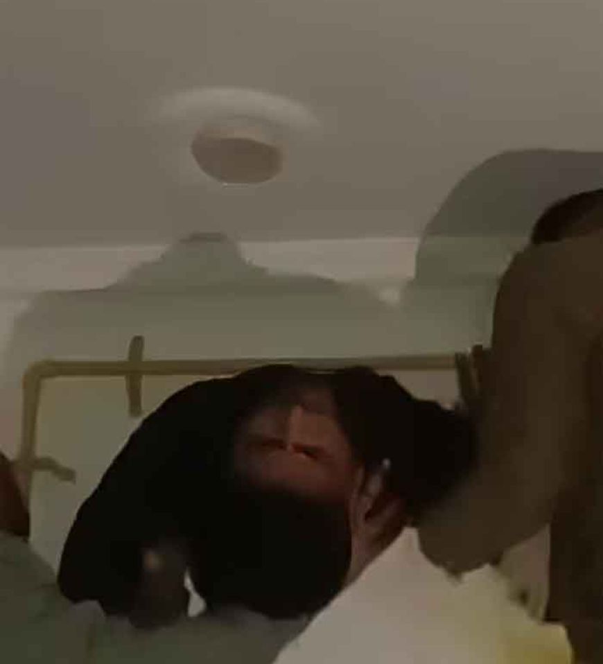 एग्जॉस्ट फैन के रास्ते चोरी की कोशिश, छेद में फंसा चोर; पुलिस ने बाहर निकाला