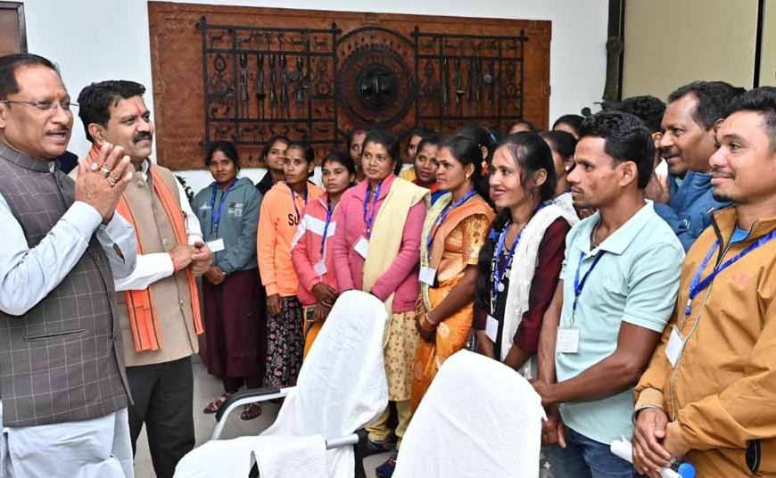 बस्तर अंचल का सर्वांगीण विकास सुनिश्चित करने के लिए सरकार प्रतिबद्ध : मुख्यमंत्री साय