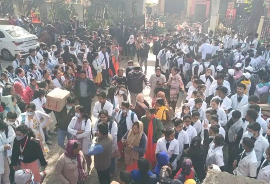 इंदौर में दूषित पानी से मौतों का आंकड़ा 20 तक, प्रशासन ने 6 की पुष्टि की; 16 ICU में, दो की इलाज के दौरान मौत