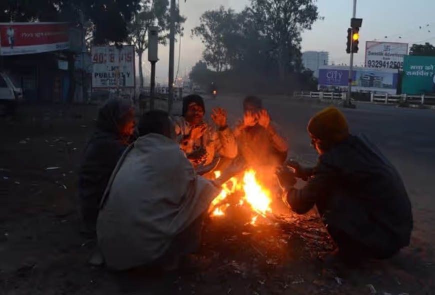 एमपी में कड़ाके की ठंड, उमरिया में रिकॉर्ड तोड़ा; भोपाल, इंदौर और ग्वालियर में स्कूलों की छुट्टी