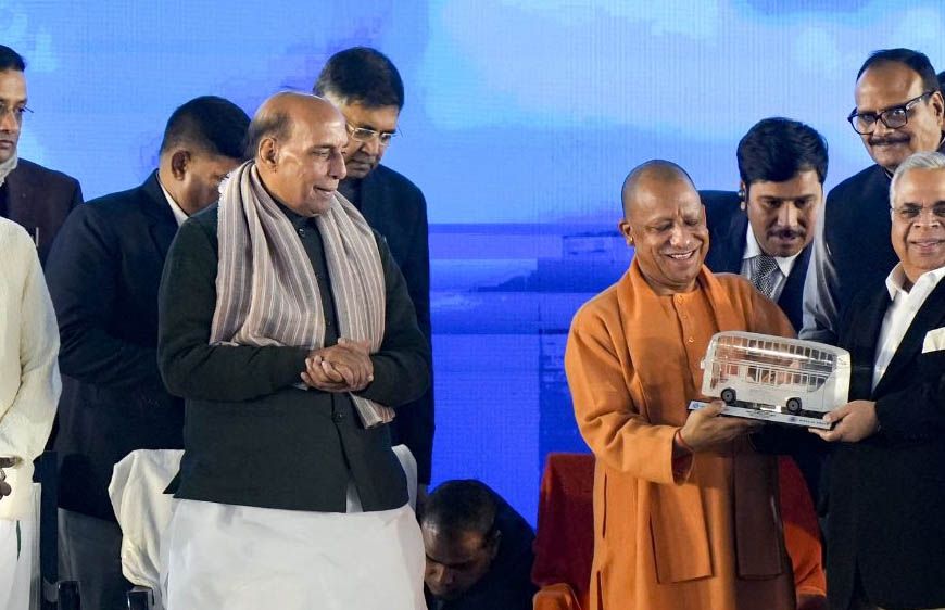 लखनऊ में हिंदुजा ग्रुप की कंपनी अशोक लेलैंड का इलेक्ट्रिक वाहन संयंत्र शुरू