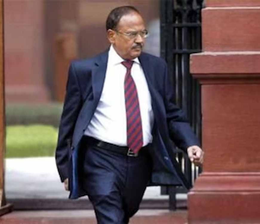 अजीत डोभाल आज भी फोन और इंटरनेट इस्तेमाल नहीं करते, खुद ही खोले कई राज