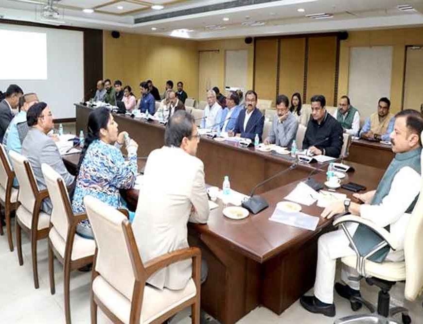 स्कूलों के सभी निर्माण कार्य समय-सीमा में हों पूरे : मंत्री सिंह