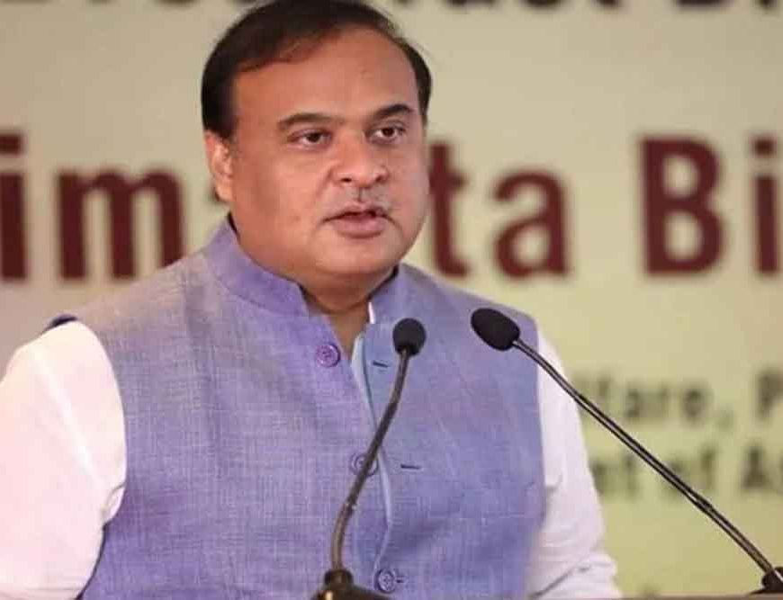 बांग्लादेश के हालात पर नजर: असम सीएम ने सुरक्षा एजेंसियों को हाई अलर्ट पर रहने के निर्देश दिए