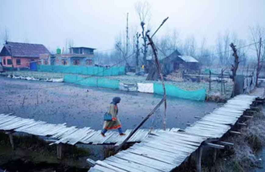 क्या है ‘चिल्लई कलां’? कश्मीर में कड़ाके की ठंड का कहर, शून्य से नीचे पहुंचा पारा, जमी डल झील