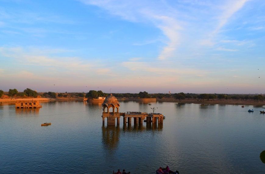 जैसलमेर की जमीन में मिले 64 पानी के भंडार, सूखा प्रभावित इलाकों को मिलेगा राहत