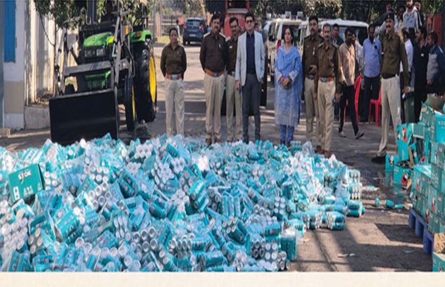 इंदौर में आबकारी विभाग ने नष्ट की 1.75 करोड़ रुपये की 2.23 लाख लीटर बीयर, तीन दिन लगे कार्रवाई में