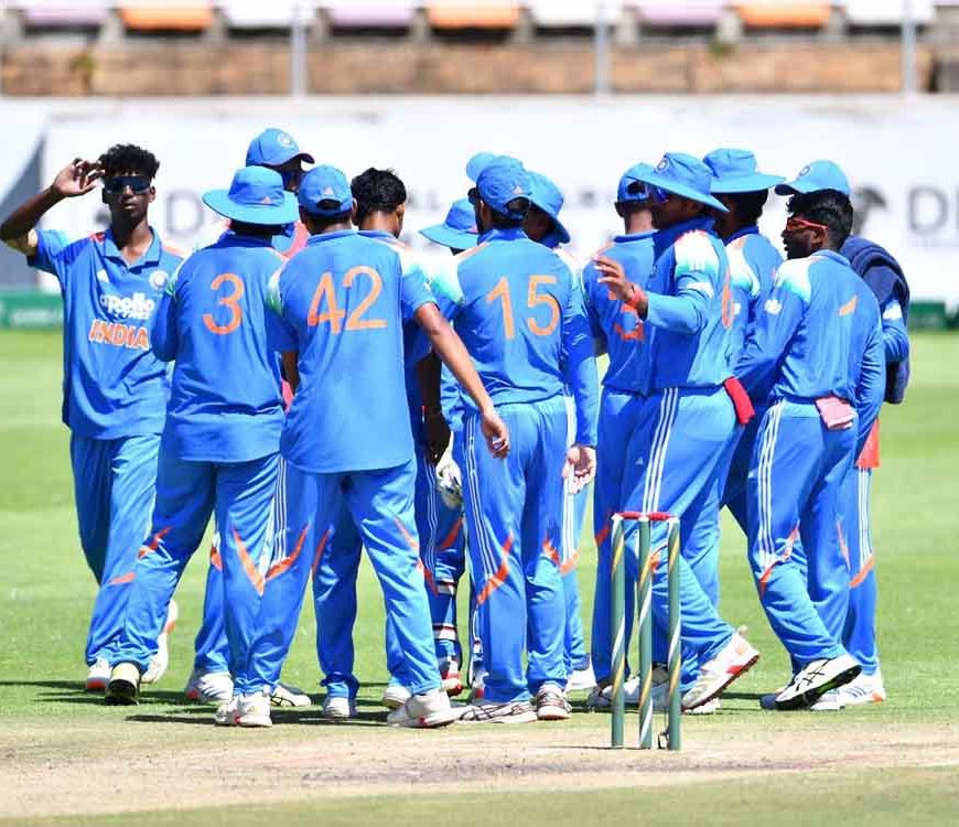 भारतीय गेंदबाजों का तूफान, अमेरिका की आधी टीम ढेर