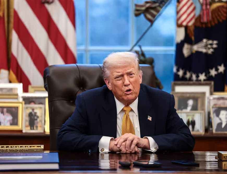 ‘नौकरी चोर’ से ‘वीज़ा स्कैमर’ तक—अमेरिका में भारतीय क्यों बनते जा रहे हैं निशाना, ट्रंप की नीतियों का असर