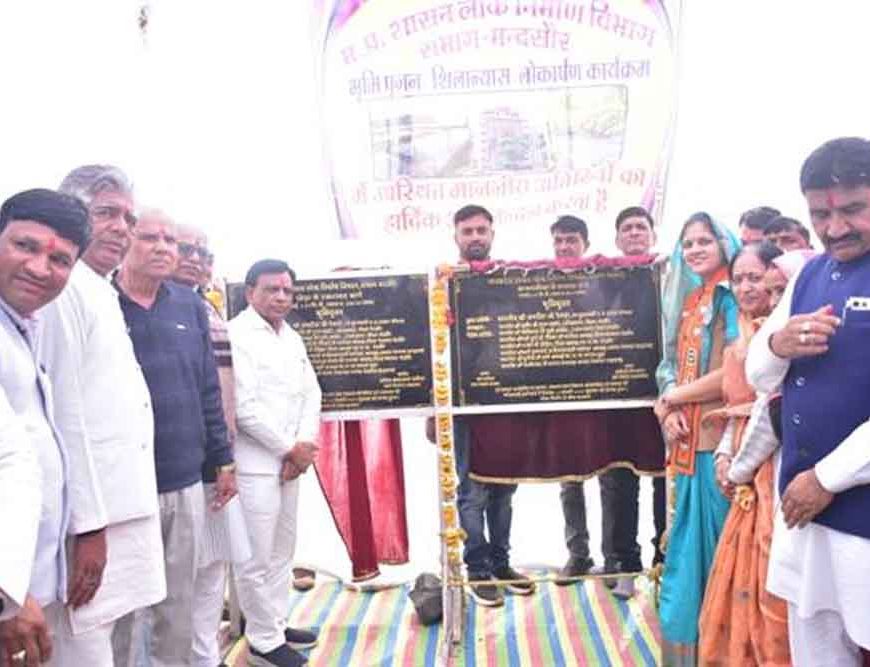 सड़कों का विकास परिवहन, कृषि, उद्योग और देश के समग्र विकास की आधारशिला : उप मुख्यमंत्री देवड़ा