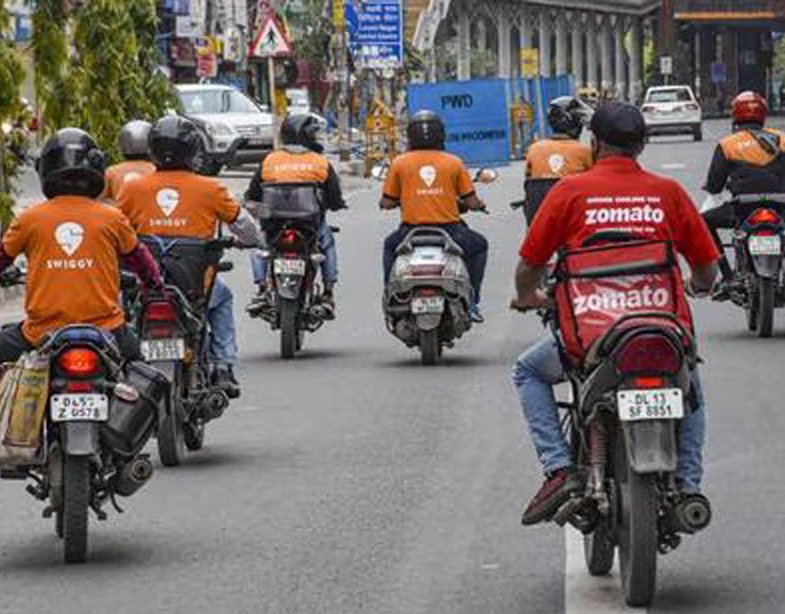 'सरकार ही कर सकती है हमारा भला', 10 मिनट की बाध्यता खत्म होने पर डिलीवरी बॉयज खुश, सरकार से एक और अपील