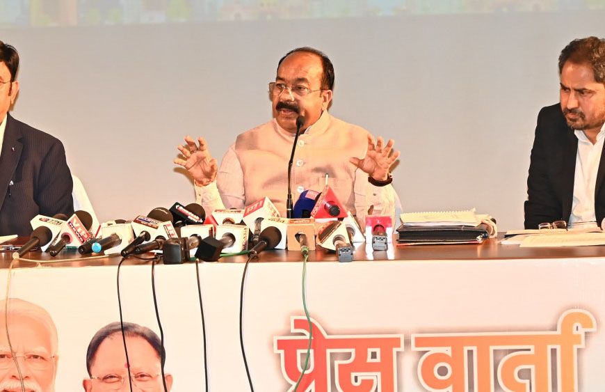 रायपुर : प्रत्येक ग्रामीण परिवार को सुरक्षित, शुद्ध एवं सतत पेयजल उपलब्ध कराना सरकार का लक्ष्य : उपमुख्यमंत्री साव