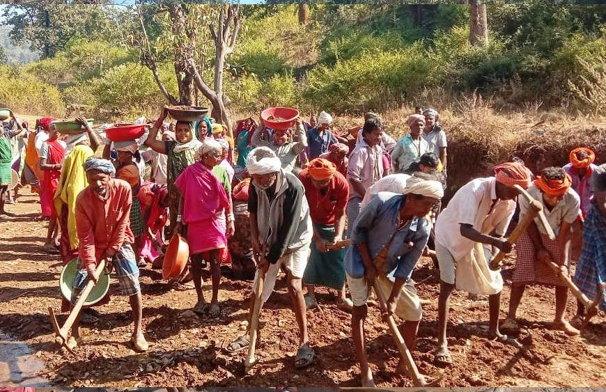 सर्वाधिक दिव्यांगों, महिलाओं एवं परिवारों को रोजगार देने में कबीरधाम जिला प्रदेश में पहले स्थान पर