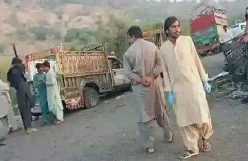 पाकिस्तान: बलूचिस्तान और पंजाब में दो सड़क हादसों में 23 लोगों की मौत, कई घायल