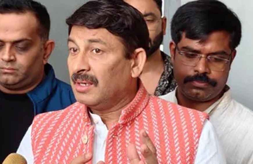 BJP सांसद मनोज तिवारी के घर चोरी, पुराने नौकर ने उड़ाए 5.4 लाख रुपये, ऐसे आया पुलिस के शिकंजे में