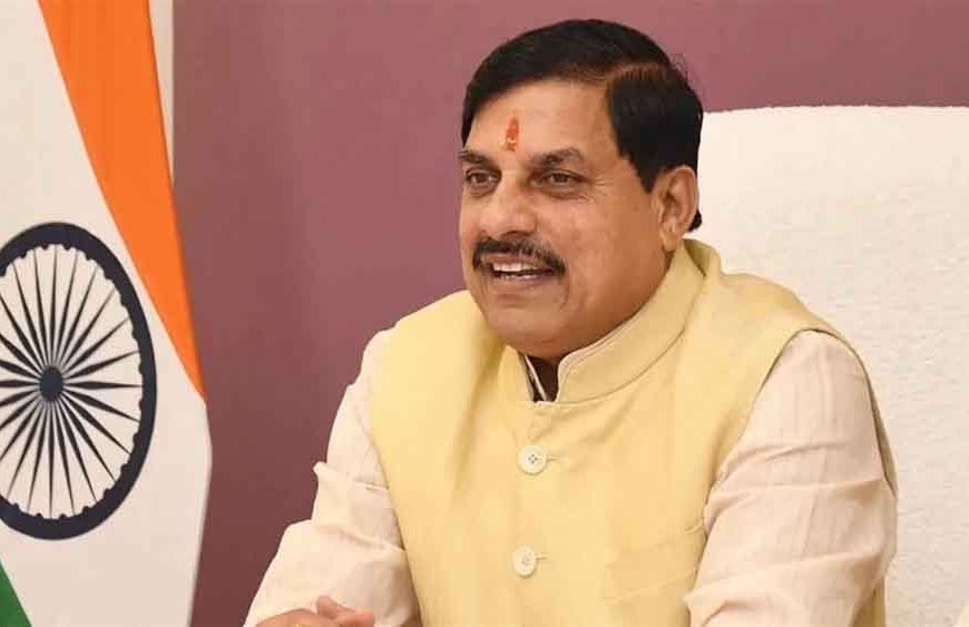 सीएम मोहन यादव ने निभाया मानवीय दायित्व, दिव्यांग अभिषेक सोनी की स्टेडियम में मैच देखने की इच्छा की पूरी