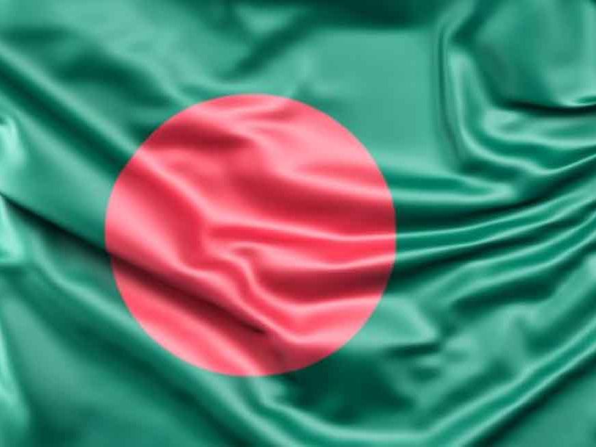 पोस्टल बैलेट विवाद पर बांग्लादेश में बवाल, जेसीडी ने चुनाव आयोग कार्यालय का किया घेराव