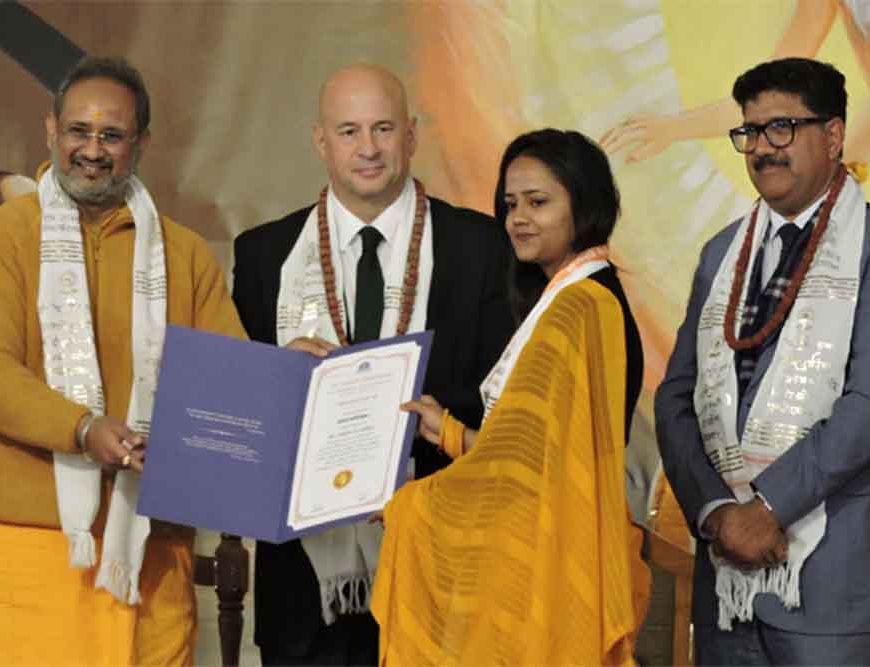 शिक्षा का उद्देश्य: बाहर की आग बुझाना और भीतर की चेतना जगाना – डॉ. चिन्मय पण्ड्या