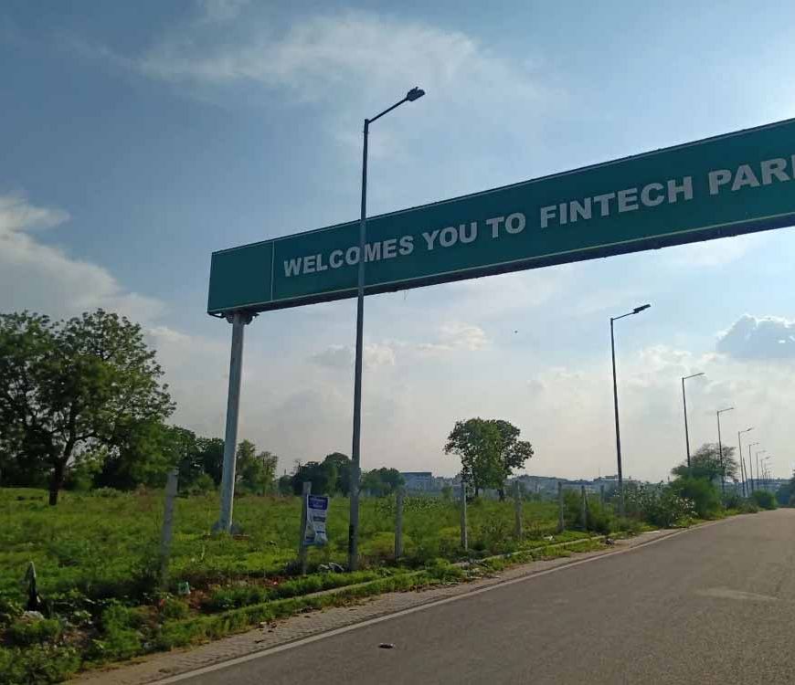 यमुना एक्सप्रेस-वे पर बसेगा 'फिनटेक पार्क, 250 एकड़ में होगा बैंकिंग से ब्लॉकचेन तक का हब