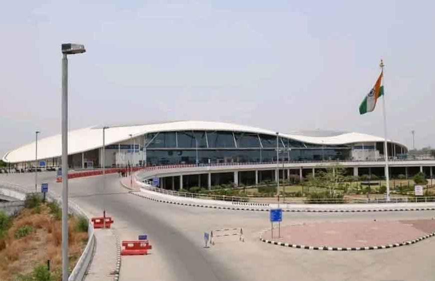 भोपाल एयरपोर्ट अलर्ट: रनवे पर हर दो महीने में जम रहा 12 किलो रबर, लैंडिंग के वक्त हादसे का खतरा