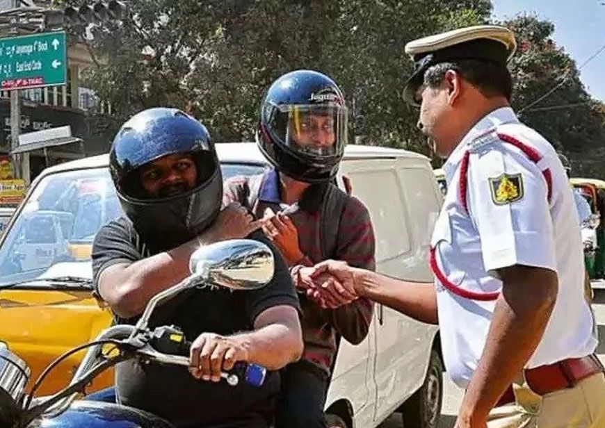 बिना हेलमेट घर से निकले तो कटेगा चालान, सड़क पर निकलते ही कार्रवाई