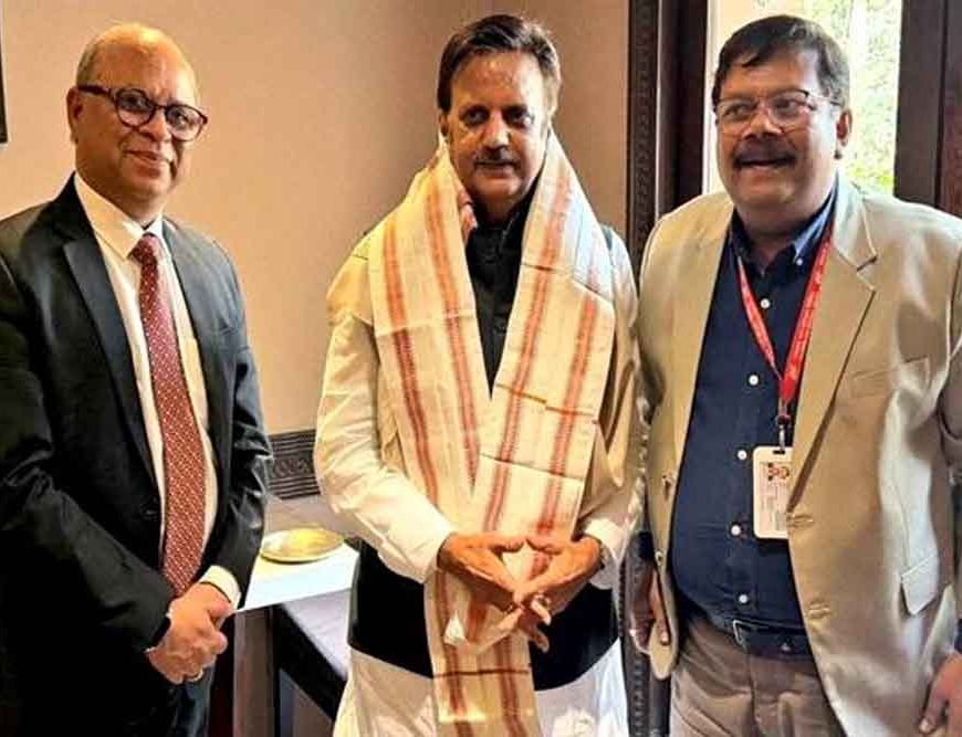 उप मुख्यमंत्री शुक्ल ने अलायन्स एयरवेज के प्रबंध निदेशक सेन से रीवा-रायपुर विमान सेवा के संबंध में किया विमर्श