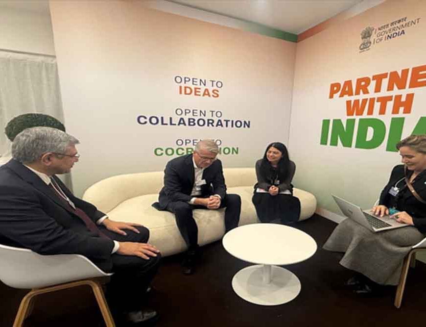 भारत पर दुनिया को भरोसा, वैश्विक कंपनियां तेजी से बढ़ा रहीं निवेश : अश्विनी वैष्णव