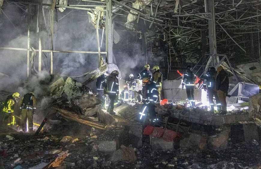 रूसी हमले से यूक्रेन में माइनस 10 डिग्री ठंड, 12 लाख लोग बेहाल