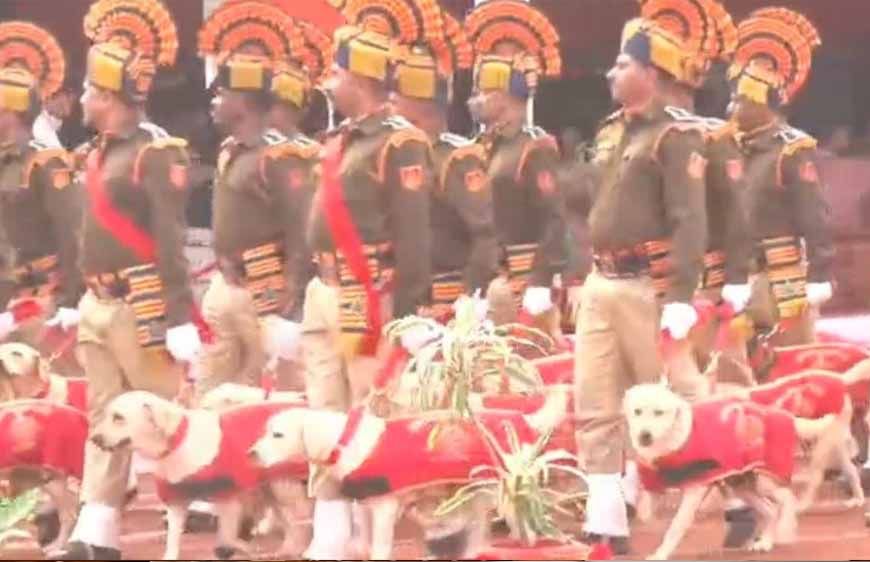 परेड में शामिल होंगे सेना के बाज-डॉग्स, कैप्टन हर्षिता के हाथों में होगी कमान