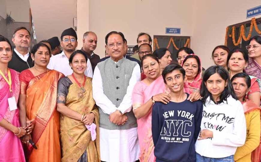 जशपुर जिले के बच्चे अब पढ़ेंगे स्मार्ट क्लास रूम में : मुख्यमंत्री साय