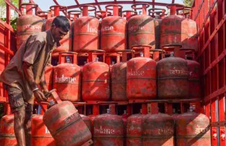 दिल्ली में इन लोगों के खातों में आएगा गैस सिलेंडर सब्सिडी का पैसा, होली से होगी शुरुआत