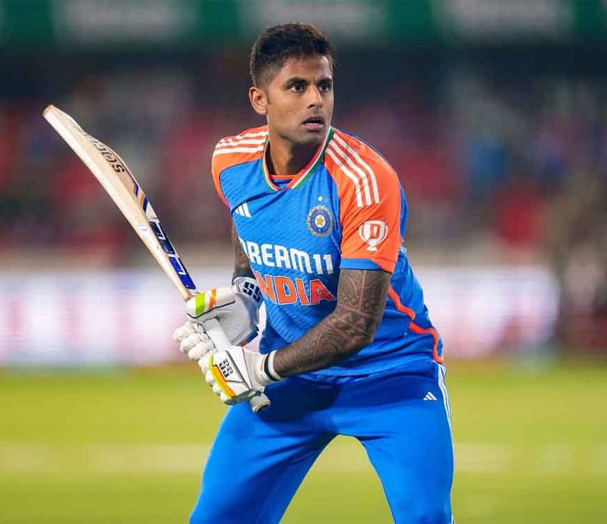 ICC रैंकिंग: सूर्यकुमार यादव लौटे टॉप-10 में, अभिषेक नंबर 1 बरकरार