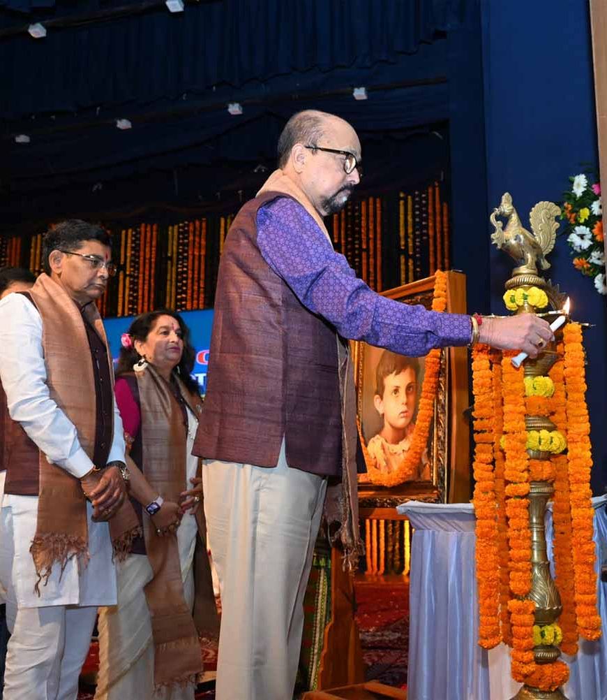 इंदिरा कला संगीत विश्वविद्यालय का दीक्षांत समारोह